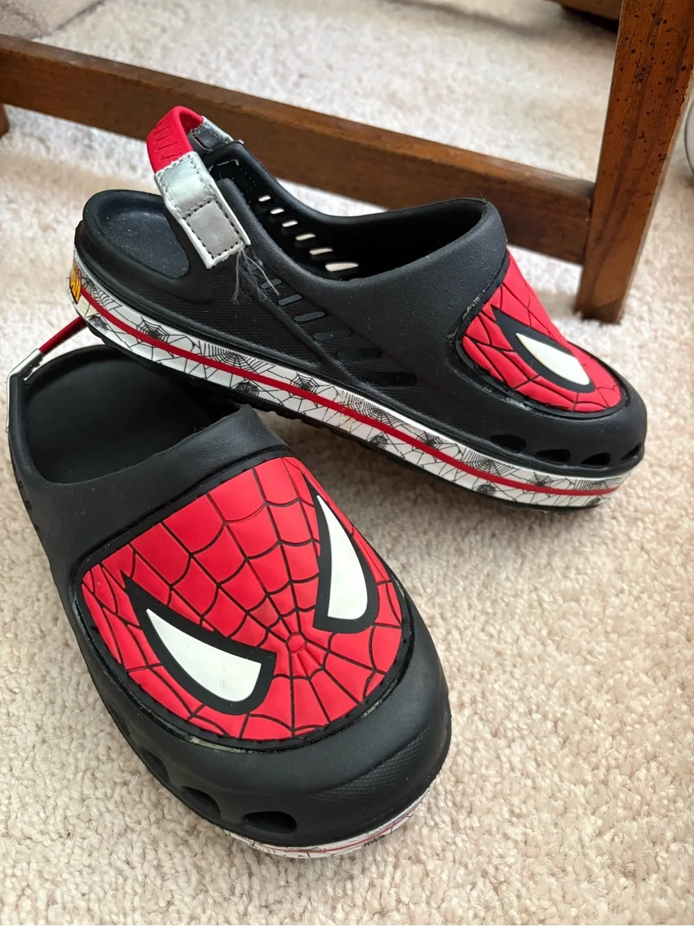Spiderman Child's Slip On Sling Back Shoes Black And Red Marvel Clogs Size 2